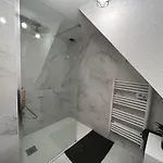 Location De Renovee En 펜션 *