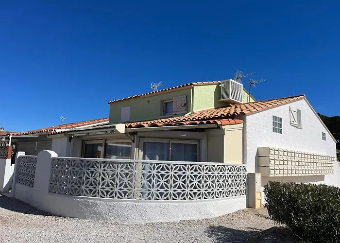 Casa de Férias Location De Rénovée En Résidence à 300m Du Marché De Noël Le Barcarès